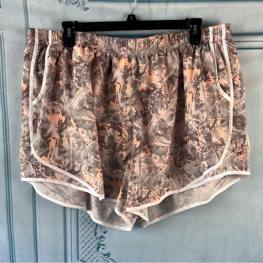 Macy’s Calvin Klein Performance Size:3X Women  Running Gym  Workout Shorts Lined